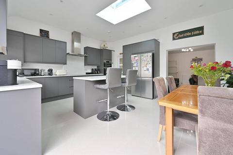 3 bedroom semi-detached house for sale, Garston Lane, Watford, WD25