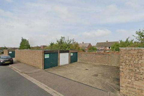 undefined, Linden Close, Dunstable LU5