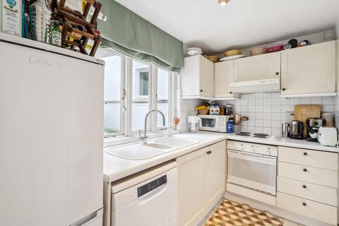 undefined, Anns Close, London, SW1X
