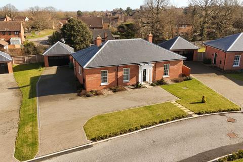 3 bedroom detached bungalow for sale, Holly Close, Norwich NR14