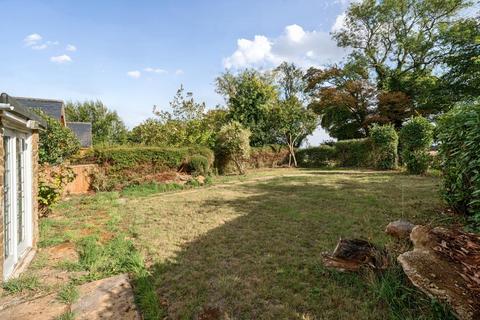 undefined, Edge Hill,  Banbury,  Oxfordshire,  OX17