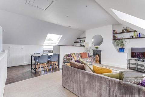 3 bedroom apartment for sale, St. Marks Road, Enfield, EN1 1BJ