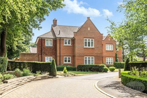 Downs Drive, Guildford, Surrey, GU1