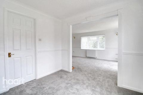 undefined, Hardwicke Fields, Haddenham