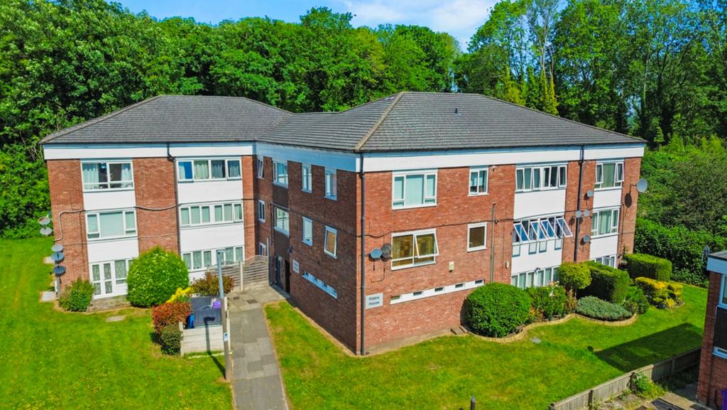 Ribble Road, Liverpool, L25 2 bed apartment for sale - £90,000