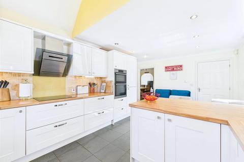 4 bedroom detached house for sale, Priors Grove, Yaxham