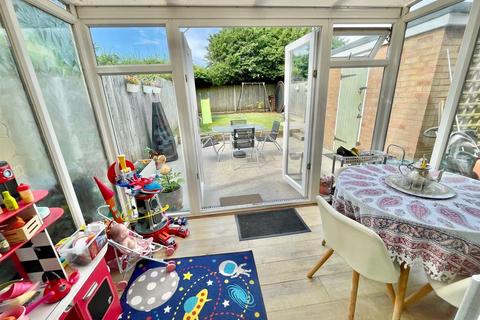 12 Greville Close, Welham Green, Hatfield, AL9 7ED