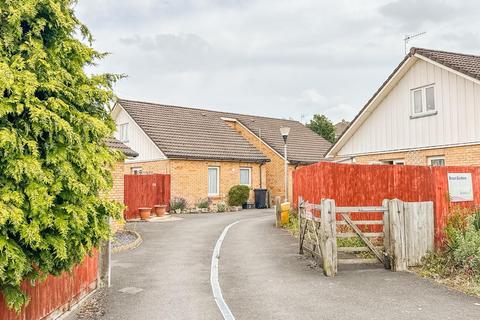 2 bedroom bungalow for sale, Brean Gardens, Bedminster, BS3 5ET