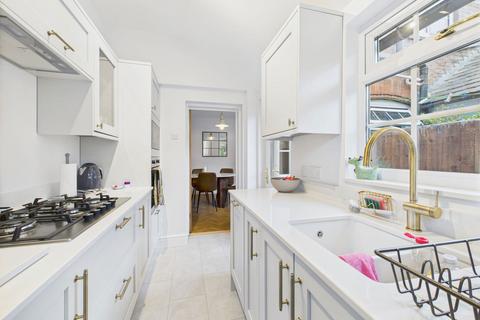 15 Brookside, Syston, Leicester, LE7 1GG