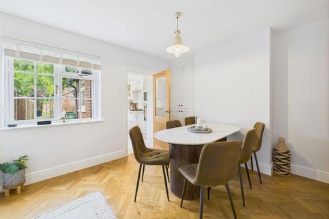 15 Brookside, Syston, Leicester, LE7 1GG