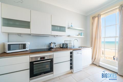 2 bedroom apartment for sale, Promenade, Cromer, NR27