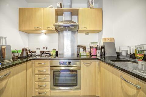 1 bedroom flat to rent, Times Square, London E1