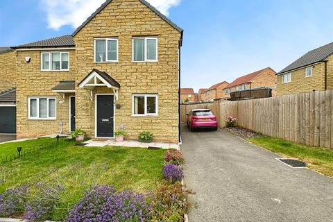 3 bedroom semi-detached house for sale, Blackthorne Close, Bradford BD2