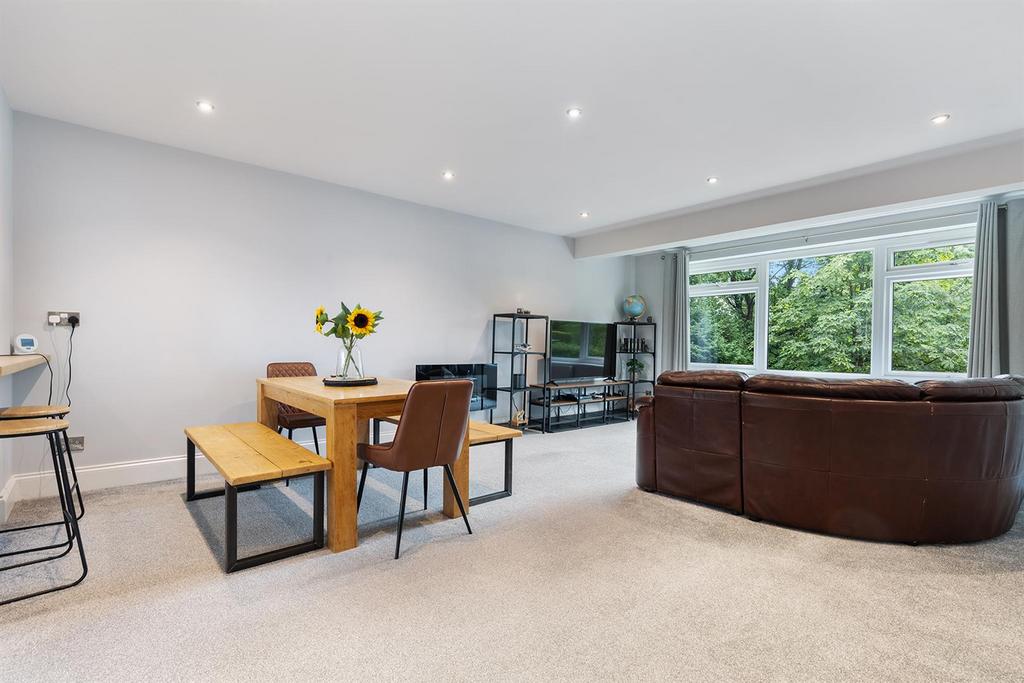 Apt 24, Claredon Court, Sheffield 05 297.png