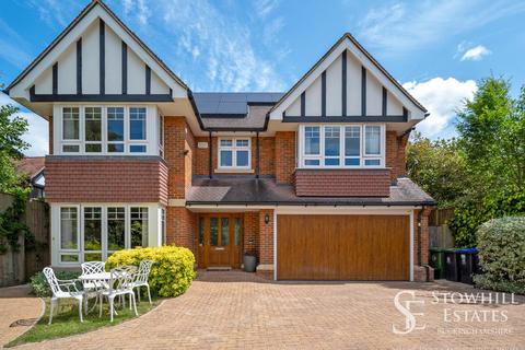 5 bedroom detached house for sale, Beeches Road, Farnham Common, SL2