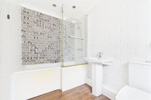 30 North Road, Ascot, SL5 8RP