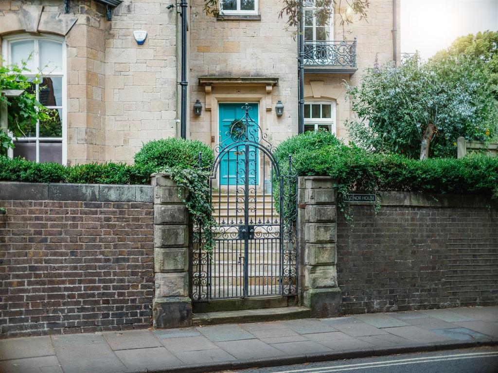 Exterior20.jpg