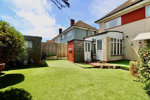 31 Brecon Square, Newington, Ramsgate, CT12 6NS