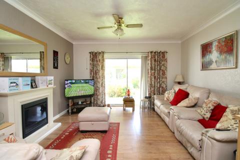 31 Brecon Square, Newington, Ramsgate, CT12 6NS