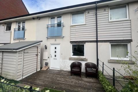 71 Brompton Road, Hamilton, Leicester, LE5 1PP