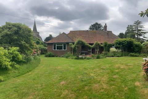 Chatfield College Close, Lingfield, RH7 6HG