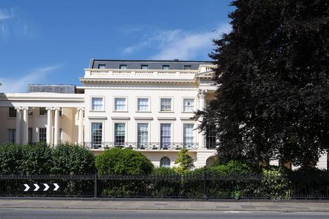 Clarence Terrace, Regent's Park, London, NW1