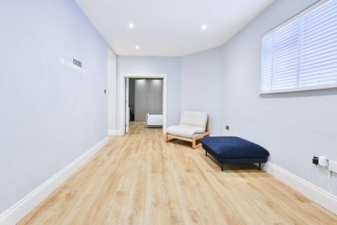 2 bedroom flat for sale, Oxford & Cambridge, Marylebone, London, NW1