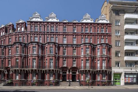 Oxford & Cambridge, Marylebone, London, NW1