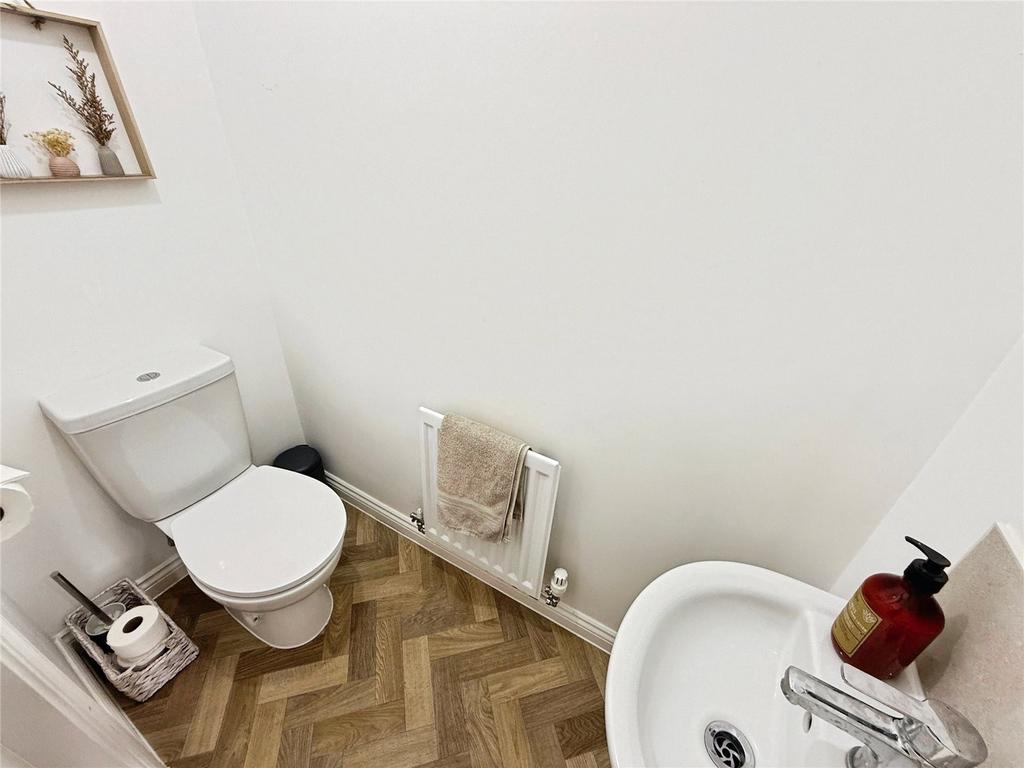 Cloakroom Wc