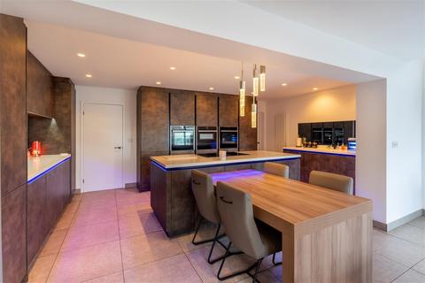 4 bedroom detached house for sale, Laurel Hill Way, Leeds LS15