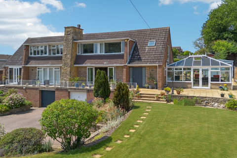 3 bedroom semi-detached house for sale - Crosshall Road, St Neots PE19