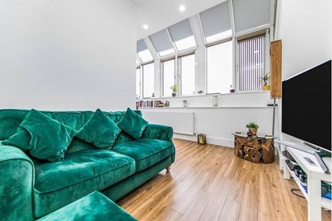 1 bedroom flat for sale, Flat 14, Maple Court, 19 Elm Street, Ipswich, Suffolk IP1 1EZ