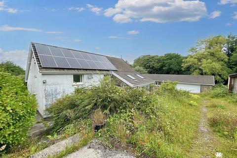 5 bedroom property with land for sale, Tavernspite, Whitland