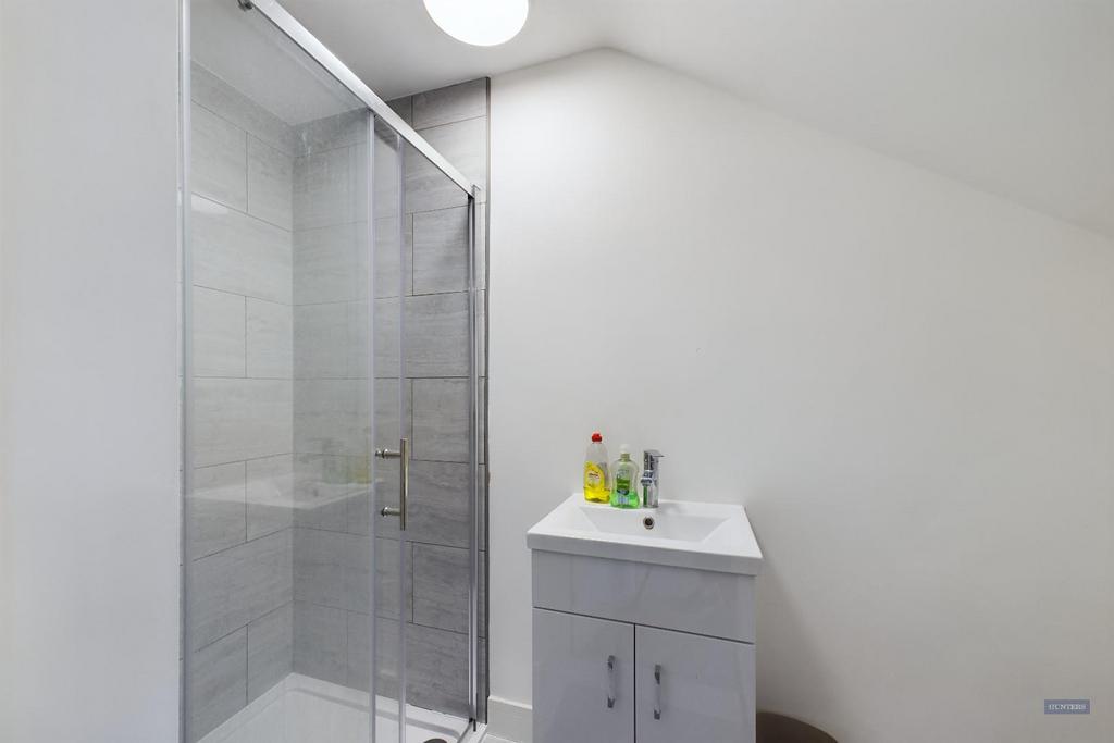 CAM05061 G0-PR0009-STILL006.jpg