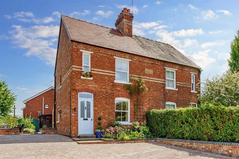 2 bedroom cottage for sale, Brook Lane, Pershore WR10