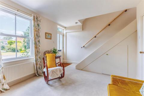 1 Brook Lane, Charlton, Pershore, WR10 3LG
