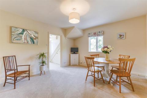 1 Brook Lane, Charlton, Pershore, WR10 3LG
