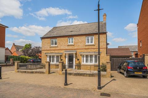4 bedroom detached house for sale, Pollards Way, Lower Stondon, Henlow, SG16