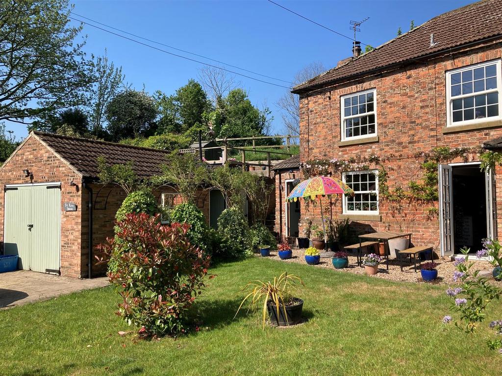 Garden 4.jpg