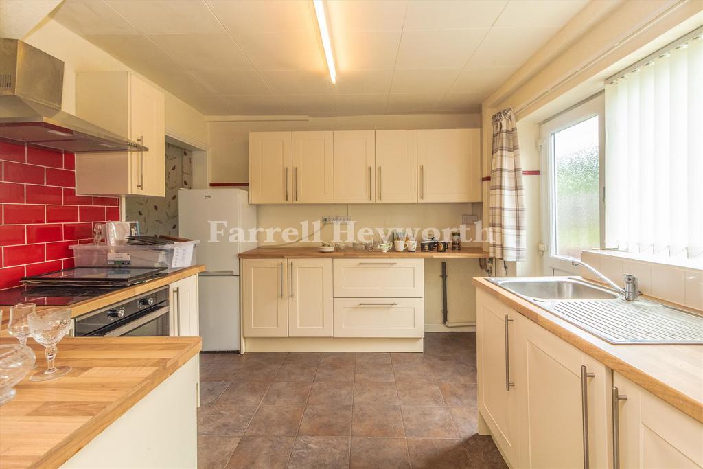 Kitchen image 2