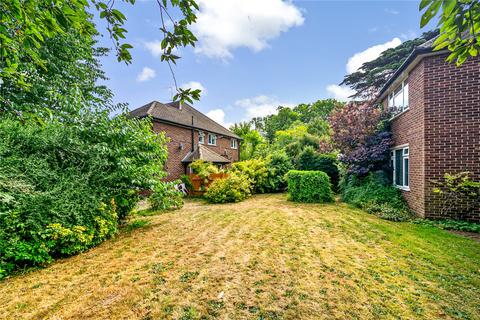 3 Haversham Close, Twickenham, TW1 2JP