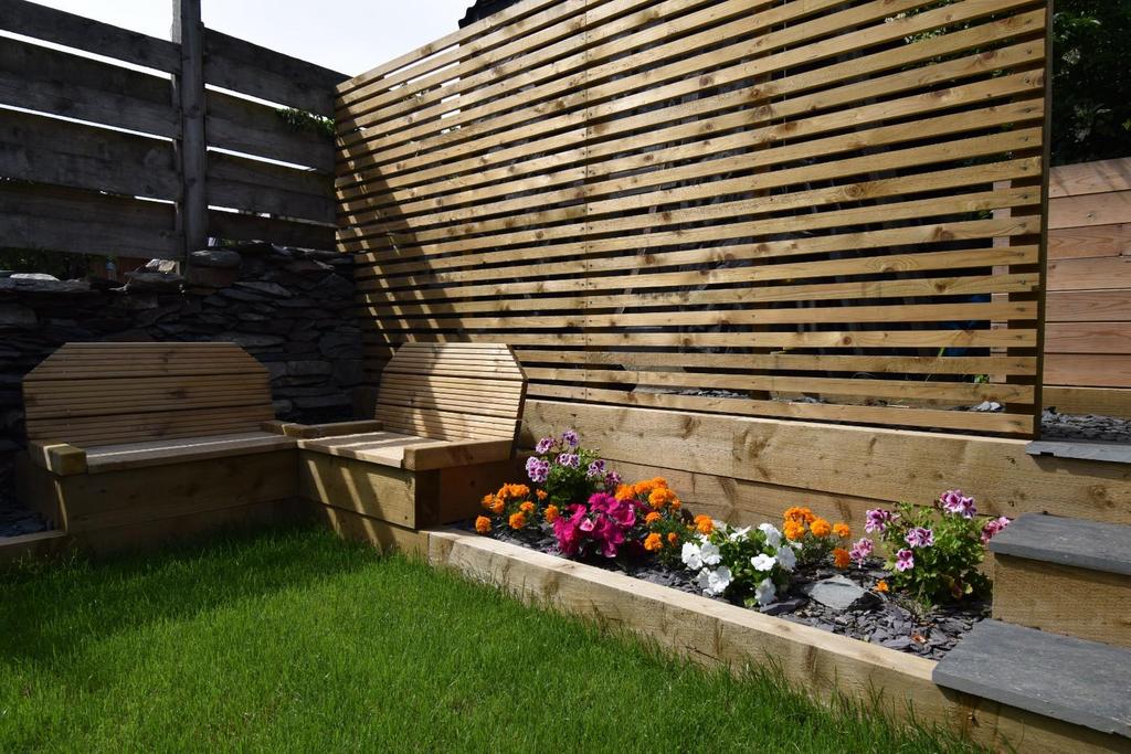 Rear Garden  (5).JPG