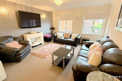 1 bedroom retirement property for sale, Rose Court, Rosedale Way, West Cheshunt