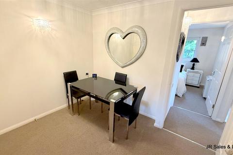 1 bedroom retirement property for sale, Rose Court, Rosedale Way, West Cheshunt