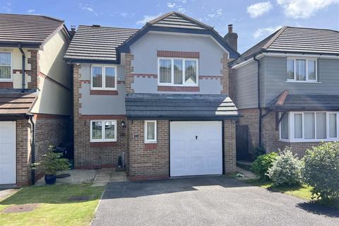 Century Close, St. Austell