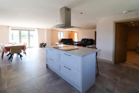 5 bedroom barn conversion to rent, The Cotes, Soham CB7