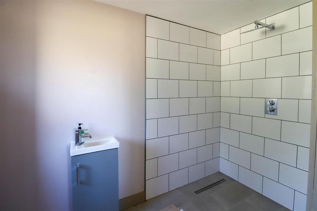 Wet Room.jpg