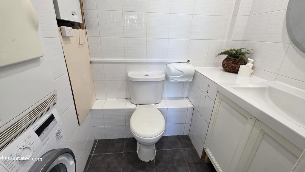 Wc   utility room