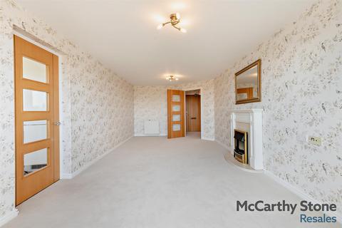 1 bedroom apartment for sale, Farringford Court, Avenue Road, Lymington