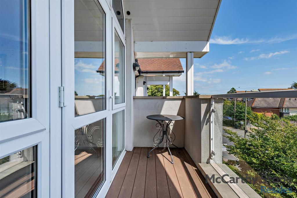 8654088-exterior02-800.jpg